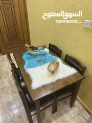  5 طقم كنب وطاولة سفرة للبيع