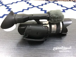  6 كاميرا تصوير سوني HD بحالة الوكالة مع جميع الملحقات
