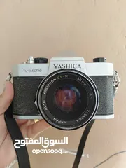  1 كاميرا تصوير قديمة
