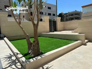  22 فيلا غير مفروشة للايجار في الصويفية  ( Property 38310 ) سنوي فقط