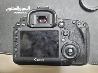  4 كاميرا canon 5D mark III بحاله جديد بودي قابل للتفاوض