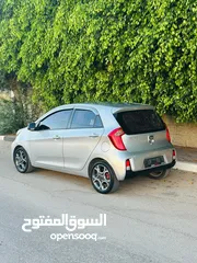  4 كاش بسعر36000 او دفعه20  السعر40 فحص ممتاز