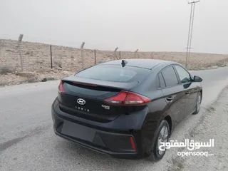  15 هيونداي ايونك موديل 2017 بحالة الشركه فحص كامل استخدام شخصي