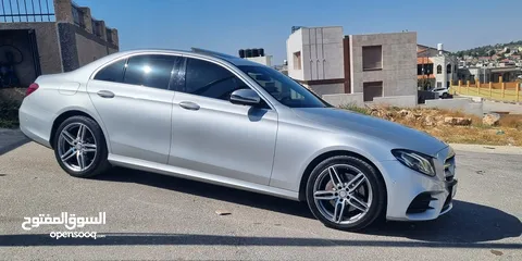  3 بحالة الوكالة  ++Mercedes Benz - E200 AMG - Full Option
