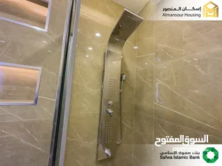  12 شقة اخير مع رووف 210م2 في منطقة الرابية/ الرابية 13 (اسكان المنصور)