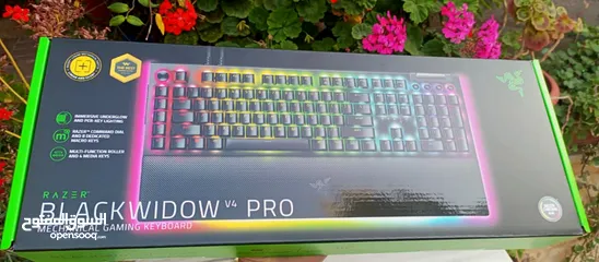  1 .........كيبورد Razer BlackWidow V4 pro جديد........