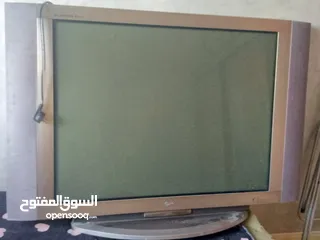  1 شاشه LG تب نظافه شغاله فيها خصائص كثيره