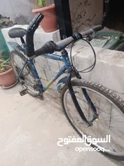  5 دراجه هوائيه من نوع GT الماني مستعمله لون مميز