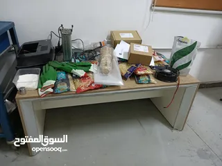  3 مكتب بحالة ممتازة للبيع بسعر مناسب