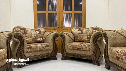  6 طقم كنبايات 8 مقاعد مستعمل بحالة جيدة جدا