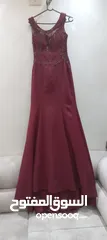  4 فستان سهرة خمري لبسة وحدة من ازياء توو موون سعر الشراء 100 دينار للبيع بسعر 30 دينار