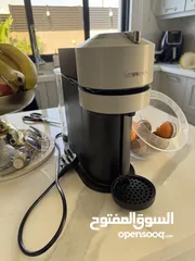  1 ماكينة قهوة Nespresso Vertuo