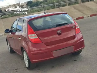  8 هيونداي I300 لون خمري مميز فل الفل مع فتحه ومفتاح شفط 2008