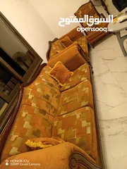  1 طقم كنب للبيع بحالة جيدة