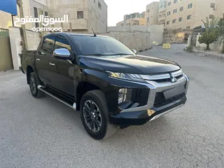  12 ميتسوبيشي L200 سبورتيرو موديل 2022 أعلى صنف مع ديفلوك للبيع
