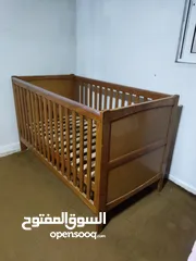  20 سرير اطفال ماركة  Mothercare  صناعة بريطانيه    أبعاده  140 *70*88