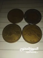  3 عمله معدنيه مصريه نادره جنيه 2005ينجذب.نص جنيه 2005 لاينحذب