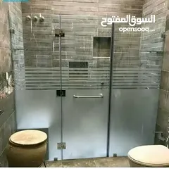  1 زجاج سكريت ومرايات وأبواب زجاج وطاولات الطعام