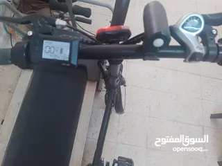  3 بسكليت كهربائيّ