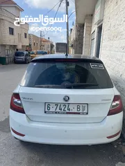  5 سكودا فابيا 2019 هاتشباك ، خمس مقاعد ، 1000 تيربو بنزين ، سيارة شركة يد أولى