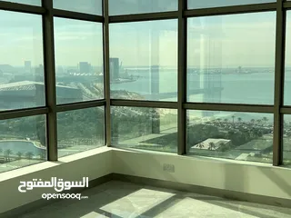  3 For rent, a luxurious office with a sea view, 240mللإيجار مكتب فخم القبلة اطلالة بحرية 240 م