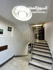  2 في موقع مميز في أم أذينة تملك شقة طابق أخير مع روف 215م بتشطيبات راقية / ref 9509