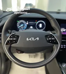  20 Kia Niro Hybrid