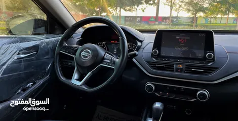  3 2019 Nissan Altima SR