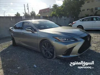  4 لكزس ES350 F SPORT