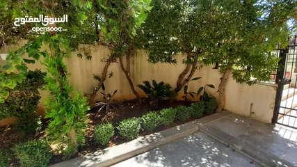  6 شقة مفروشة للإيجار 240م2 ( Property 43226 )-175129170