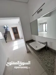  4 فيلا راقيه وواسعه جبله حبشي An elegant and spacious villa in the Jablah Habashi area