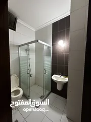  15 شقة أرضية مدخل مستقل للايجار / جزء من فيلا