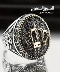  3 خاتم مميز للبيع – عليه نقش التاج الملكي جميل جدا