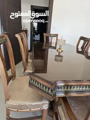  2 طاولة سفرة بحالة الوكالة 8 كراسي