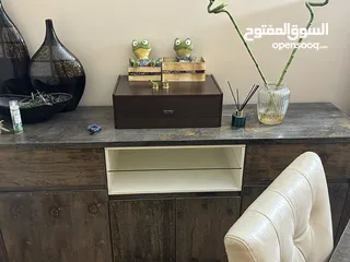  4 طاولة طعام