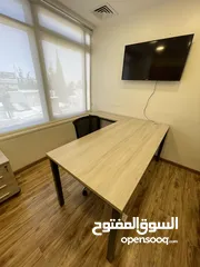  7 للبيع أثاث مكتبي بحالة ممتازة