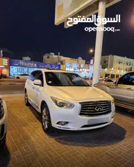  2 Infini QX60 SUV