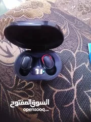 4 سماعه بلوتوث شبه جديده صوت عالي ونقي كل غراظها معها بسعر مغري