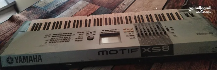  2 Yamaha motif XS8