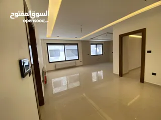  29 شقة طابق اول للبيع في خلدا قرب مدارس ساندس 4 نوم
