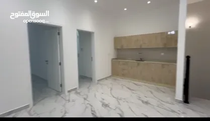  10 للبيع فلتين متجاورتين جدد في الرمثا الشارقة