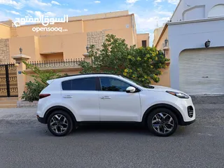  2 KIA SPORTAGE