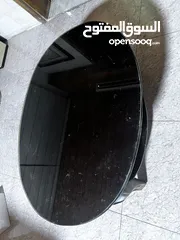  1 طاولة للبيع مستعجل جدا