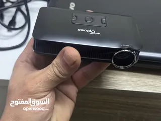  29 بروجكتر داتا شو
