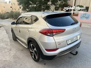  6 هونداي توسان