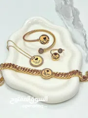  14 بيع عطور وساعات واكسسوارات