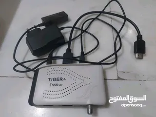  1 ريسيفرات منتهي اشتراك  مع بعض 10 دنانير