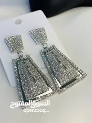  5 اكسسوارات للاذن بمضهر جميل ومفتن يزيد جمالك إلى ضعفه وايضا كفالة على الون