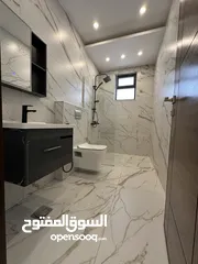  10 ‏شقة للبيع في أجمل مواقع ‏في أجمل مواقع ابو علندا 168 متر  طابق 2
