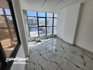  1 مكتب للبيع